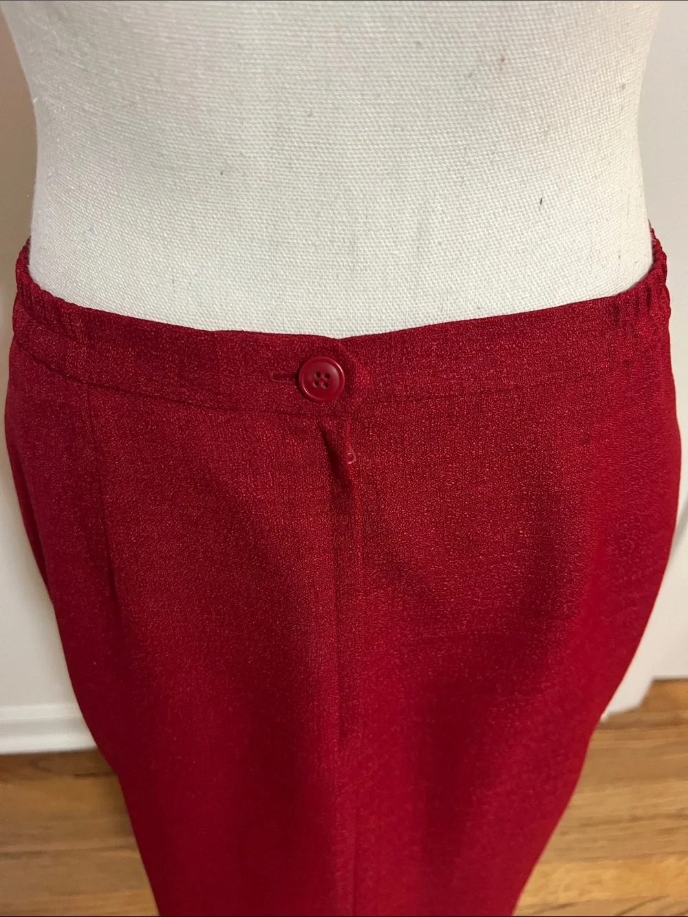 Le Suit Vintage Deep Red Two-Piece Short Sleeve Pencil Skirt Suit Set